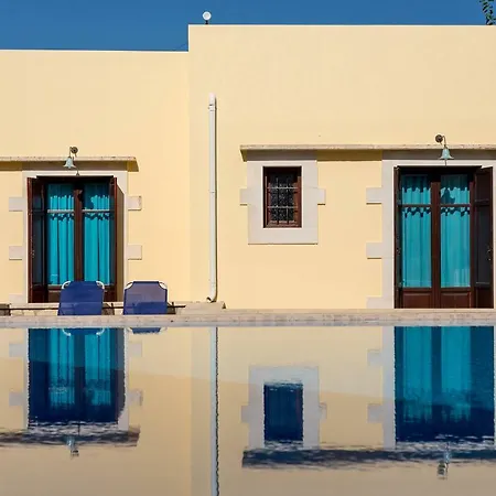 Iliopetra Apart Otel Douliana