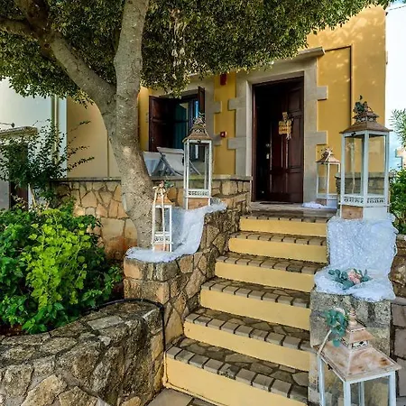 Iliopetra Aparthotel Douliana