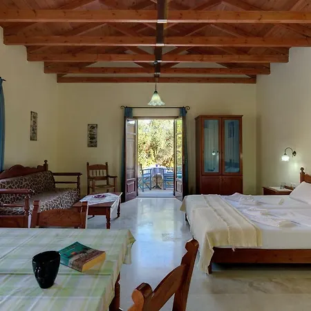 Aparthotel Iliopetra Douliana