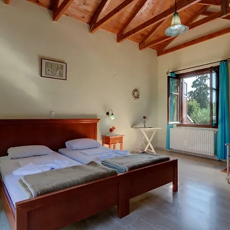 Aparthotel Iliopetra Douliana
