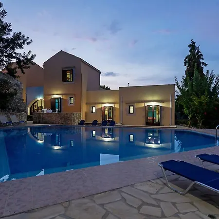 Iliopetra Aparthotel Douliana
